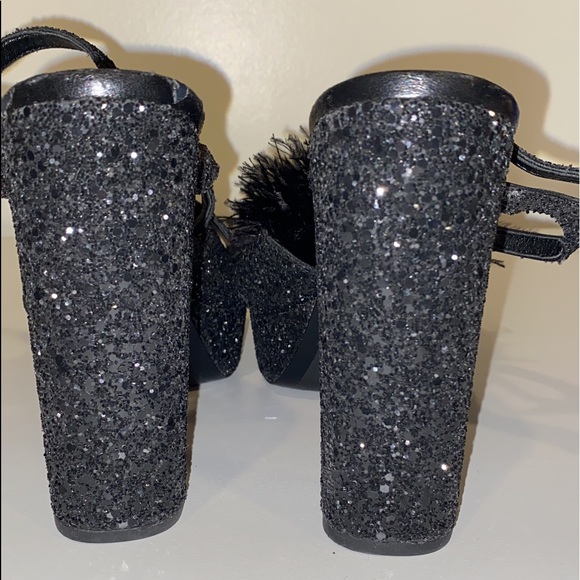 Michael Kors Heels - Picture 6 of 10